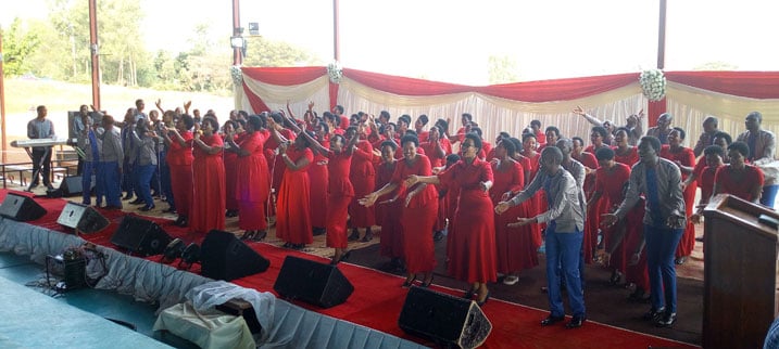Korali Jehovah Jile barikuririmba.