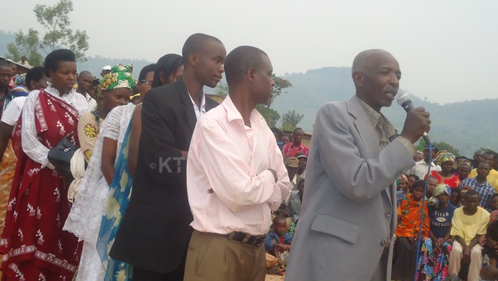 Ku murongo bemezaga ko bari bagowe no kwemeza ubusabe bwabo ibindi bazabyikorera.