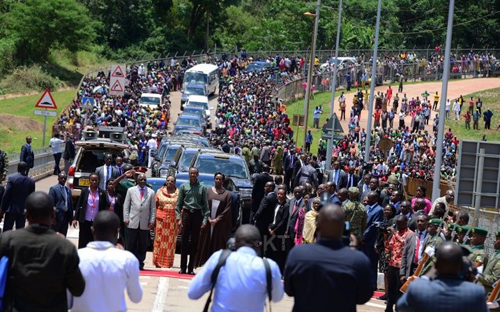 Aha bari bageze ku kiraro mpuzamahanga cya Rusumo gihuza u Rwanda na Tanzania.