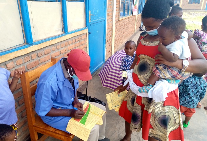 Kumenya uko abana babo bahagaze mu mikurire bibaha umurongo w'uko bakurikirana imirire yabo