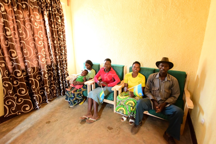 Imwe mu miryango yatujwemo.