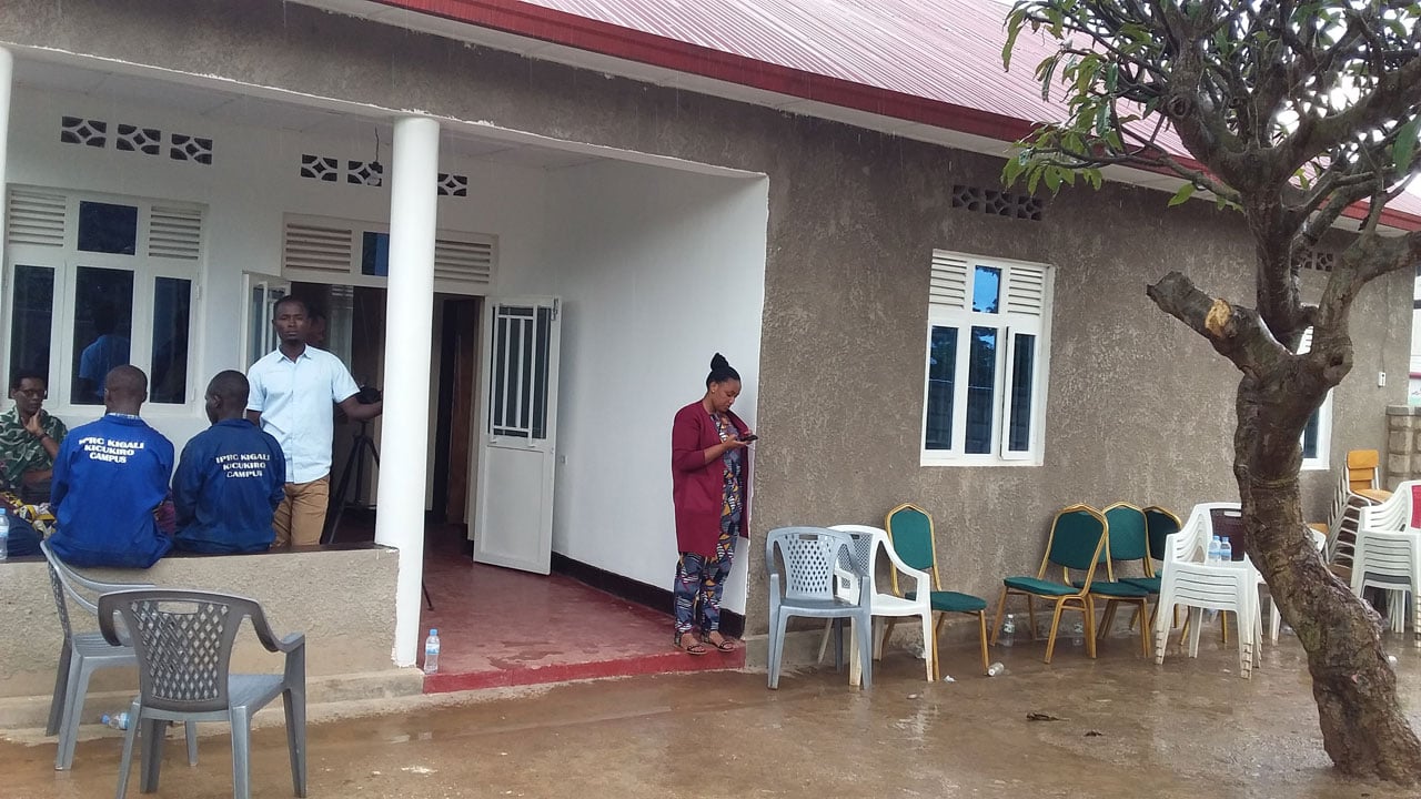 IPRC Kigali yahaye umuryango warokotse Jenoside yakorewe Abatutsi inzu ya Miliyoni 15