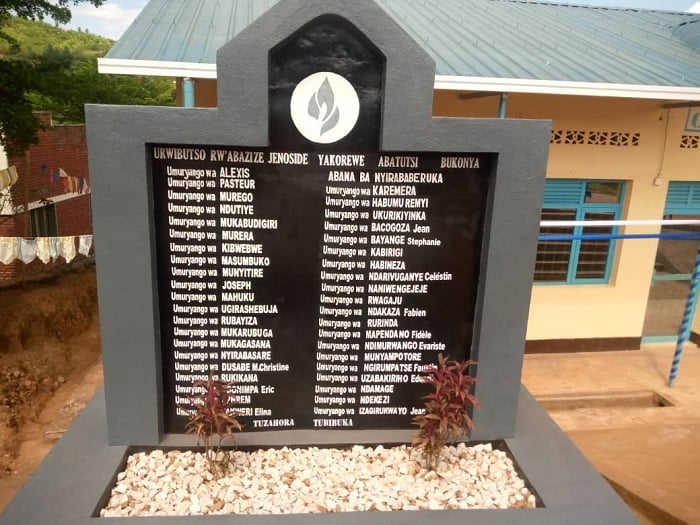 Kimwe mu bimenyetso ndangamateka y'abahoze bashyinguye mu rwibutso rwa Jenoside rwa Janja