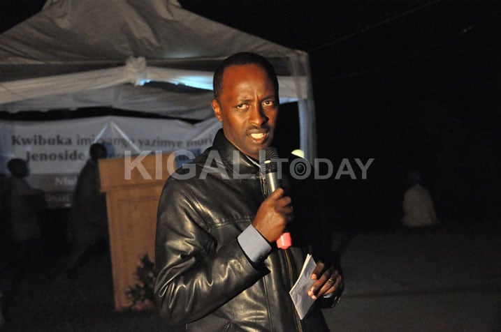 Guverineri w'Intara y'Amajyepfo, Munyantwali Alphonse nawe yitabiriye umuhango wo kwibuka imiryango yazimye. 