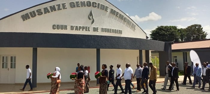 Ku rwibutso rwa Musanze, basobanuriwe amateka ya mbere ya Jenoside no mu gihe cyayo bahakura amasomo y