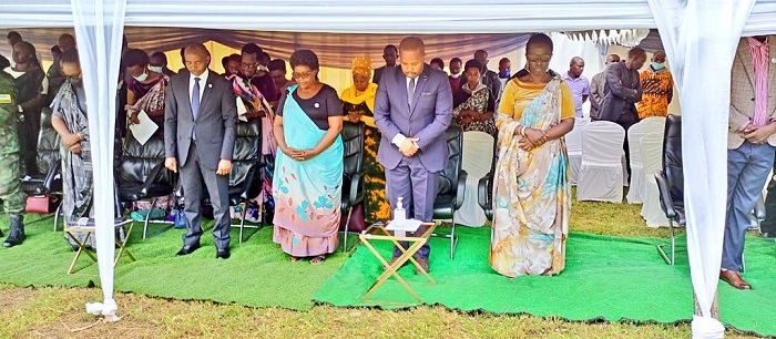 Bafashe umunota wo kunamira Abatutsi baruhukiye mu rwibutso rwa Nyarusange