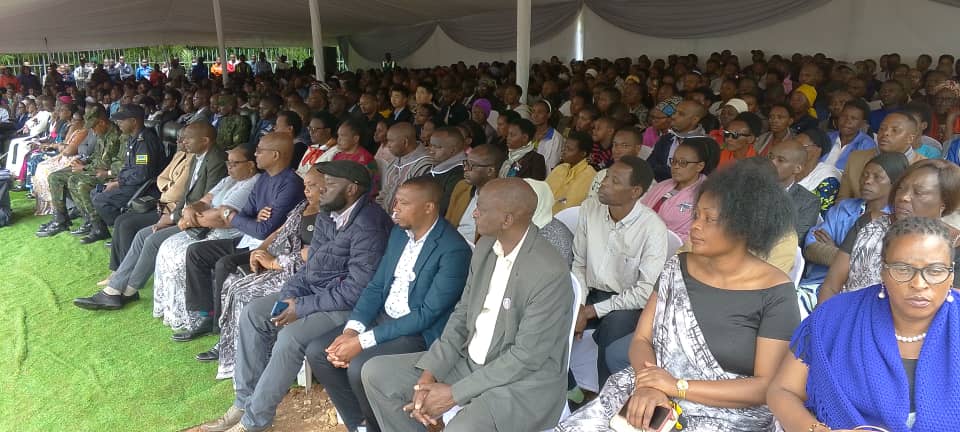 Abantu benshi bari baje kwifatanya n'abarokotse Jenoside kwibuka ku nshuro ya 30