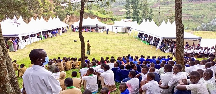 Bari bitabiriye ari benshi kwibuka i Nyarusange