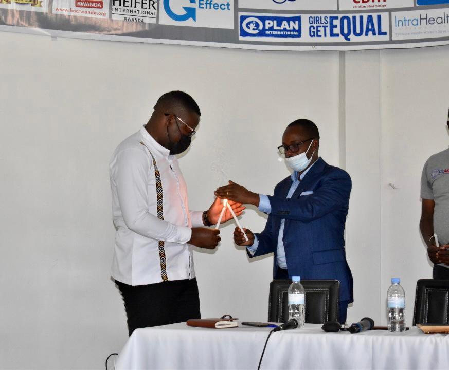 Bacanye urumuri rw'icyizere bahamya uruhare rwabo mu gutuma Jenoside itazongera kubaho ukundi