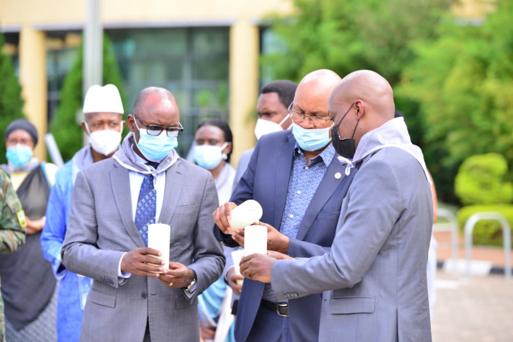 Umuyobozi w'Umujyi wa Kigali, Perezida wa IBUKA na Minisitiri Dr Nsabimana bakongeza urumuri rw'icyizere