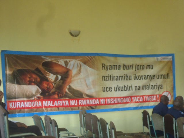 Kuryama mu nzitiramubu iteye umuti ni imwe mu nzira zo kwirinda malariya.