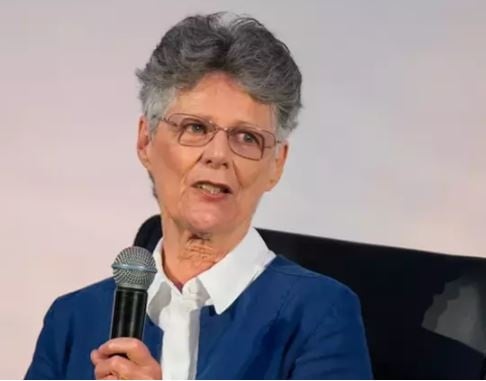 Linda Melvern 
