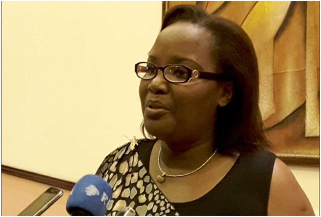 Ibisobanuro bya Minisitiri Mukeshimana byongeye kutanyura inteko