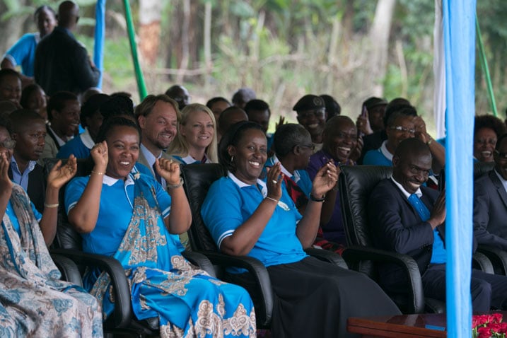 Madame Jeannette Kagame, Minisitiri wa MIGEPROF Nyirasafari Esperance (ibumoso) n