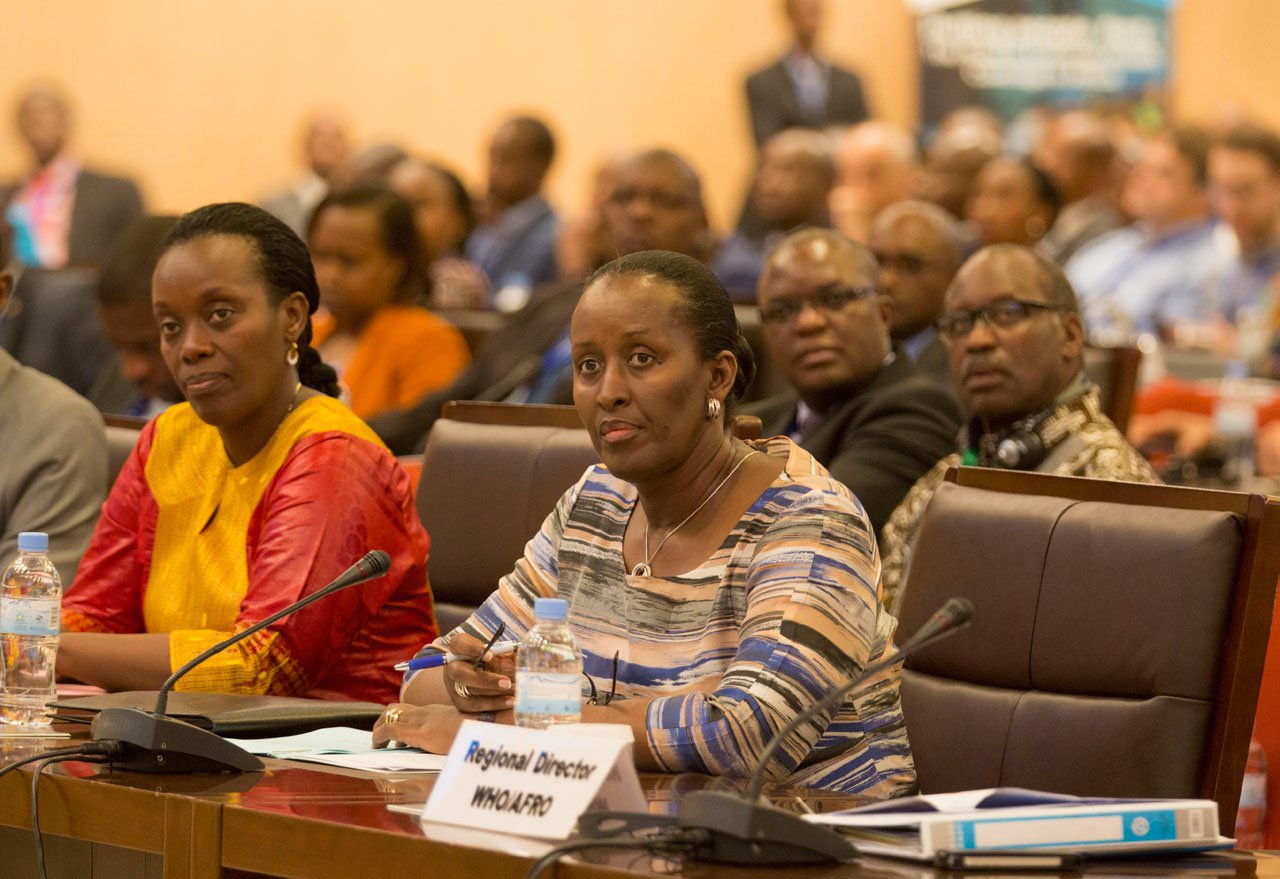 Madame Jeannette Kagame na Minisitiri w'ubuzima Dr. Diane Gashumba mu nama ya mbere y'ihuriro Nyafurika ry'ishami ry'umuryango w'abibumbye ryita ku buzima (OMS/WHO)
