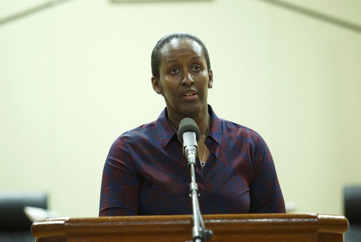 Madame Jeannette Kagame yasabye buri Munyarwanda wese kumva ko gukumira ubucuruzi bw'urubyiruko no kwishora mu biyobyabwenge ari inshingano ya buri wese.