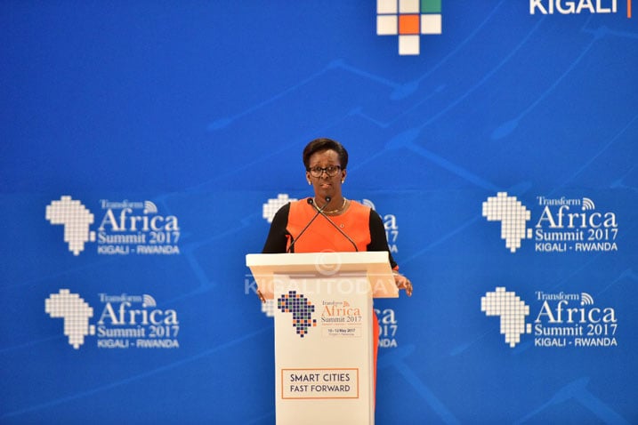 Madame Jeannette Kagame avuga ko abantu bose bakwiye kugerwaho n'impinduramatwara zazanywe n'ikoranabuhanga