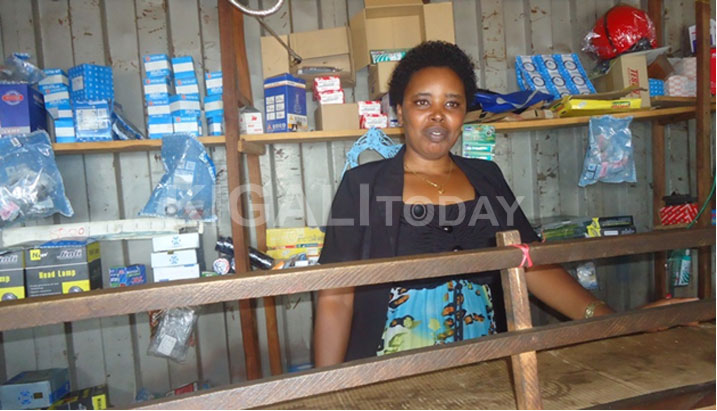 Ngo yitwaga "Yewe" kubera ubukene none asigaye yitwa "Mami" abikesha gukora akaba asigaye yishoboye.