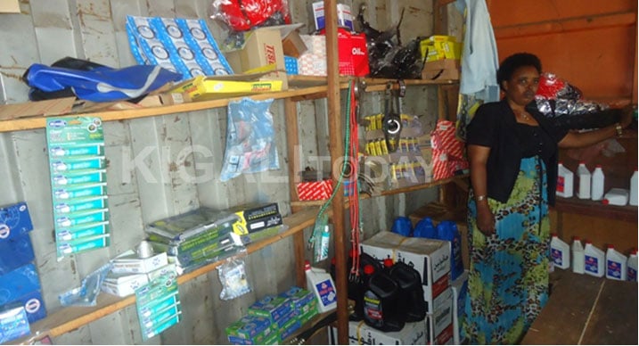 Maga Kabera yemeza ko abagore bashoboye kandi gukora bibuhisha.Iri duka arimo ni irya miliyoni 12 kandi yarahereye ku ijerekani imwe y'ubushera.