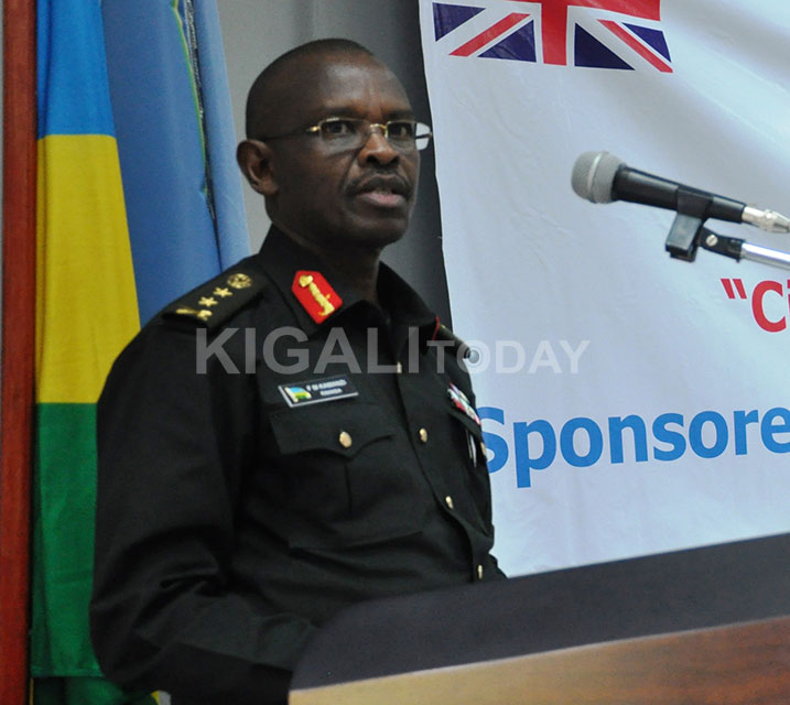 Maj. Gen. Mushyo Kamanzi yavuze ko ubufatanye bw'ingabo n'abasivili butuma ubutumwa bw'amahoro bugera ku nshingano.