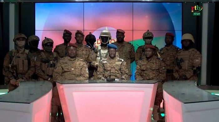Igirikare cyatangaje ko cyahiritse ubutegetsi muri Burukina Faso