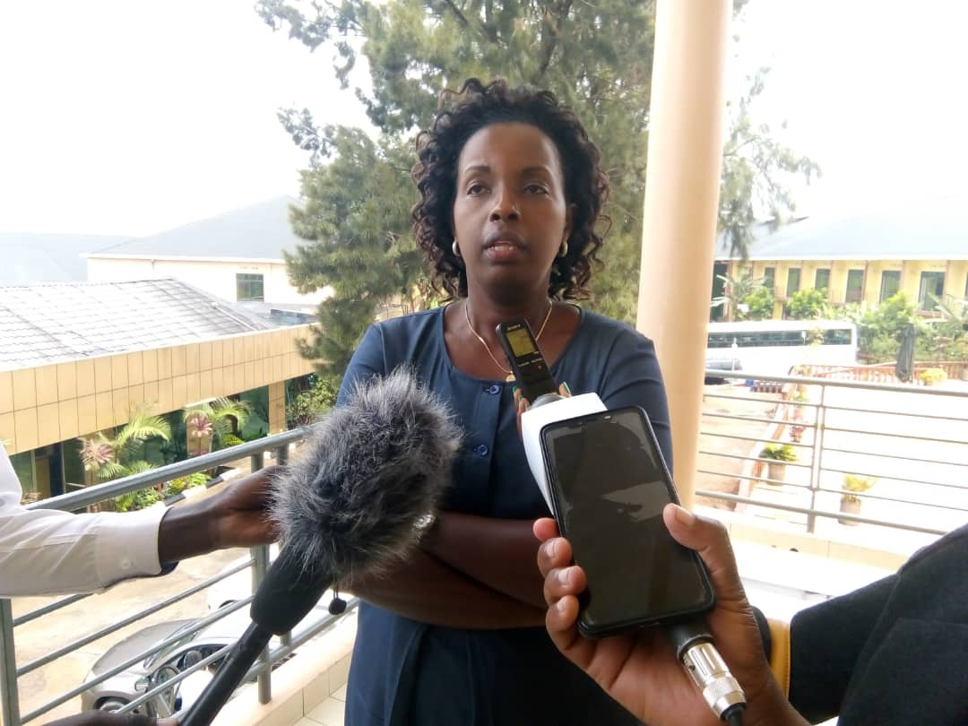 Martine Urujeni umuyobozi w'ishami rishinzwe kwegereza abaturage ubutabera aravuga ko abunganizi bagiye kujya begera abana kugira ngo batayoba mu bitekerezo