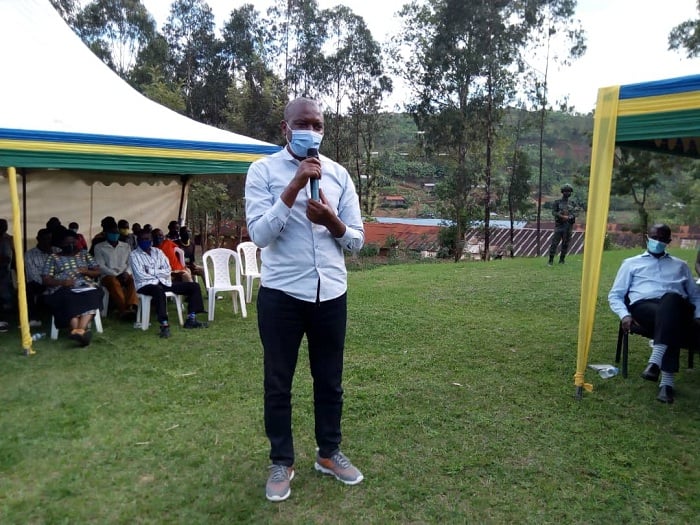 Mayor Ndayambaje avuga ko bagiye gusubira mu ngamba zo gukemurira ku gihe ibibazo by'abaturage