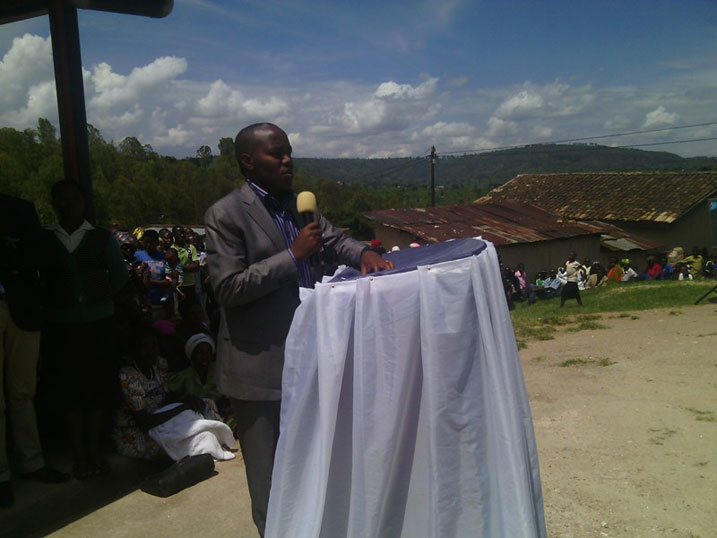 Mayor Rutsinga avuga ko bagiye gushyira ingufu mu biganiro ku mateka ya Jenoside nyuma yo kubona ko hari abashobora kuba bagifite ingengabitekerezo ya Jenoside.