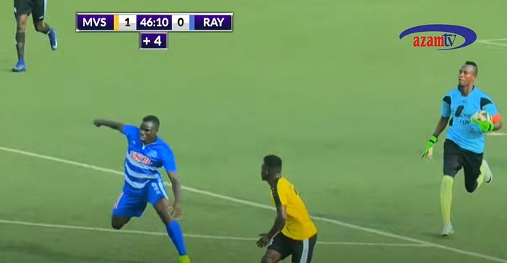 Mazimpaka André avuga ko kwizera amarozi muri ruhago byatewe n