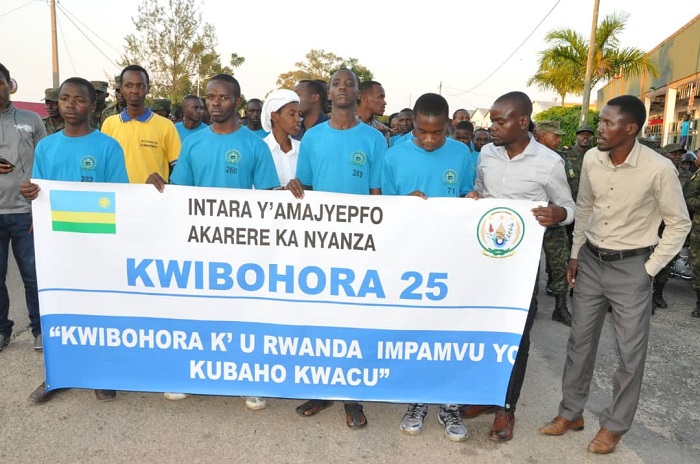 Mbere y'igitaramo cyo Kwibohora hatangijwe urugendo ruhuriweho n'urubyiruko rwo mu Karere ka Nyanza