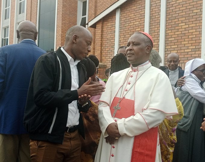 Meya Ange Sebutege ni umwe mu baje kwakira Musenyeri Ntagungira