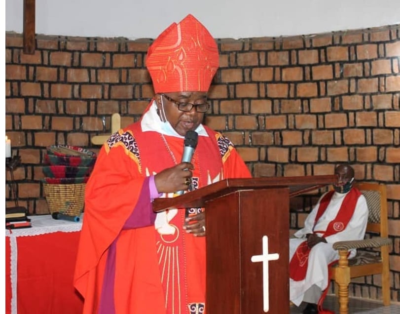 Musenyeri Dr Bagonza ubwo yasabiraga igihano abo bajura