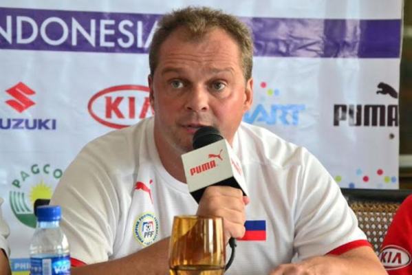 Michael Weiss ari muri babiri bazatoranywamo umwe