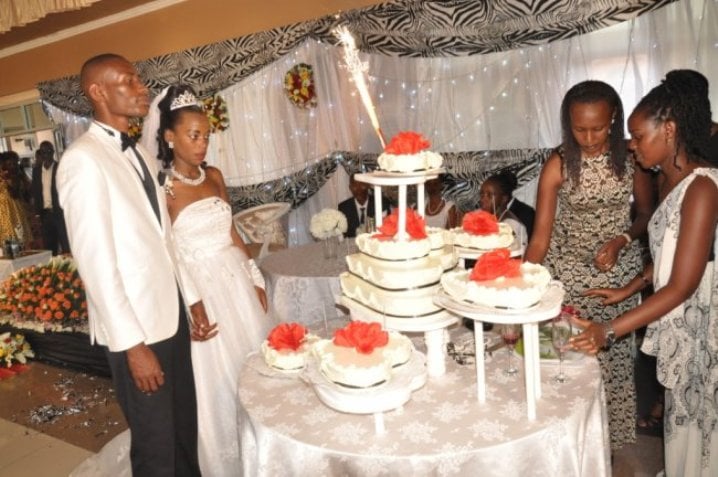 Ndetse n'umutsima wari uhabaye nko kwerekana ko mu rugo ntakizahabura