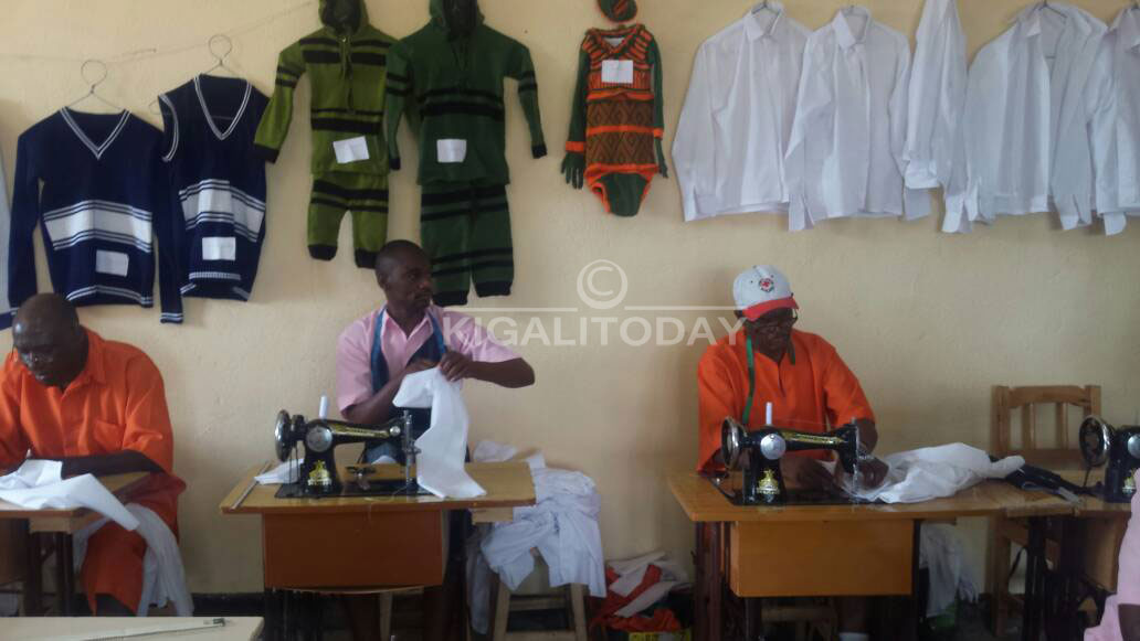 Abafungiyemo bungukiramo n'ubumenyingiro bubafasha kuzirwanaho barekuwe