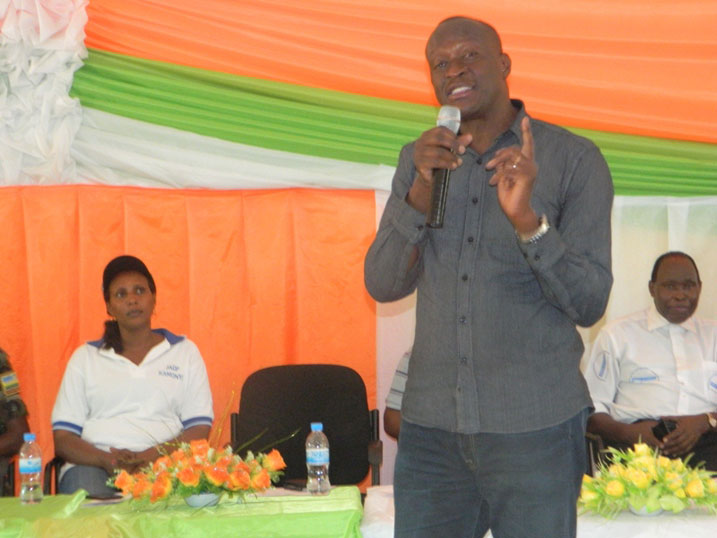 Minisitiri Habineza yasabye abanyeshuri kwirinda ibiyobyabwenge.