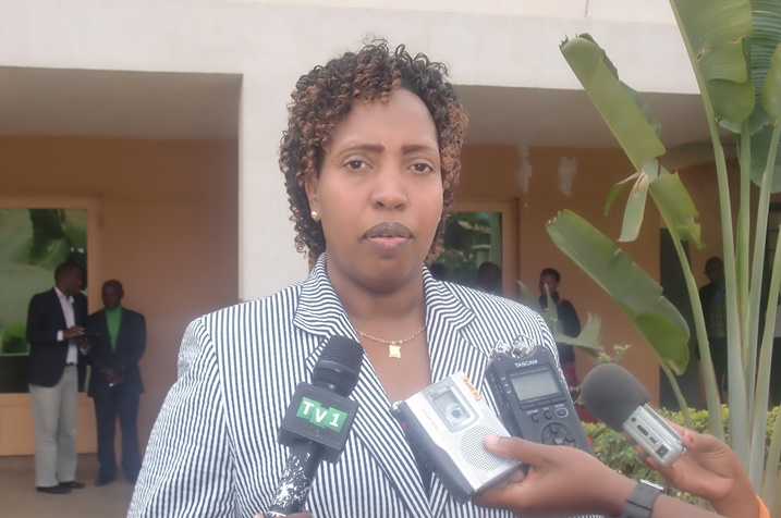 Yakurije Odette ushinzwe kwegereza abaturage serivise z'ubutabera muri MINIJUST.