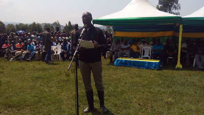 Minisitiri Murekezi asaba abaturage kunganira Leta mu bikorwa by