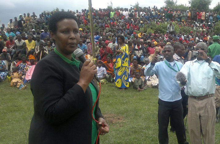 Minisitiri Gasinzigwa ahamya ko umugore wo mu cyaro afite uruhare runini mu iterambere ry'igihugu.