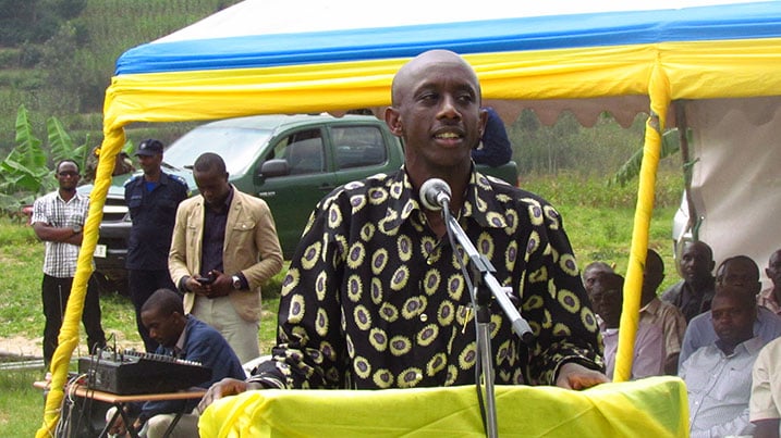 Minisitiri Kaboneka asaba abanyarwanda kurwanya amarangamutima kugira ngo ibyiciro bishya by'ubudehe bizarusheho gufasha abanyarwanda.