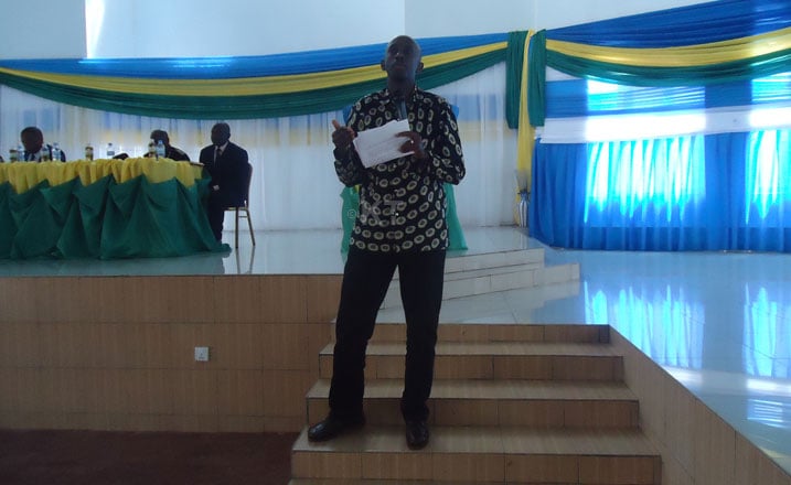 Minisitiri Francis Kaboneka yasabye abayobozi b