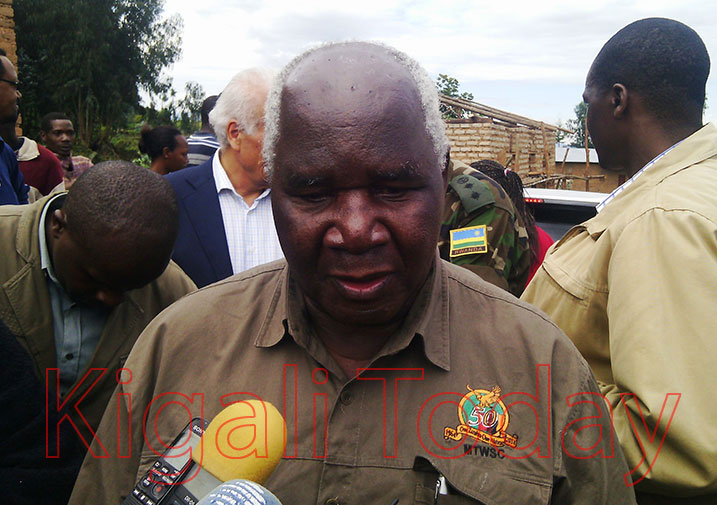 Minisitiri Kaunda yemeza ko abanyarwanda batazashaka ibyangombwa byo kuba muri Zambiya batitwa impunzi bazirukanwa ku ngufu.
