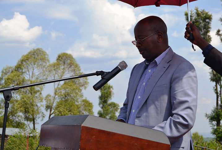 Minisitiri Musoni yavuze ko uyu muyoboro wunganiye cyane amashanyarazi u Rwanda rukoresha.