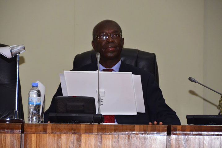 Minisitiri w'Intebe Anastase Murekezi avuga ko ikibazo cy'ubwiyongere bw'abaturage kigiye guhagurukirwa n'inzego zitandukanye 