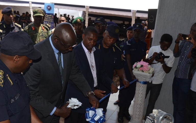 Minisitiri Busingye ataha ku mugaragaro icyiraro cya Polisi y'igihugu ikorera Iburasirazuba