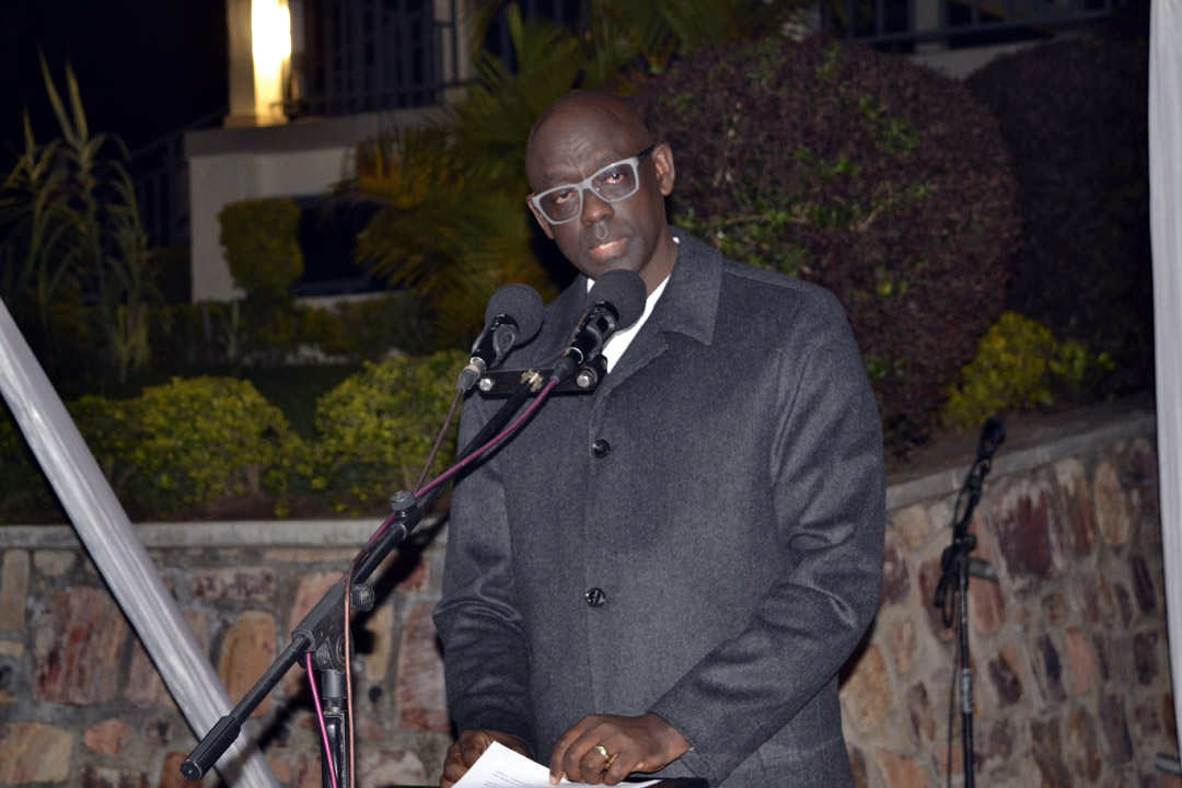 Minisitiri Busingye avuga ko hari ibihugu bikomeje gushyira imbaraga nke mu gufasha u Rwanda gukurikirana abakoze Jenoside babihungiyemo