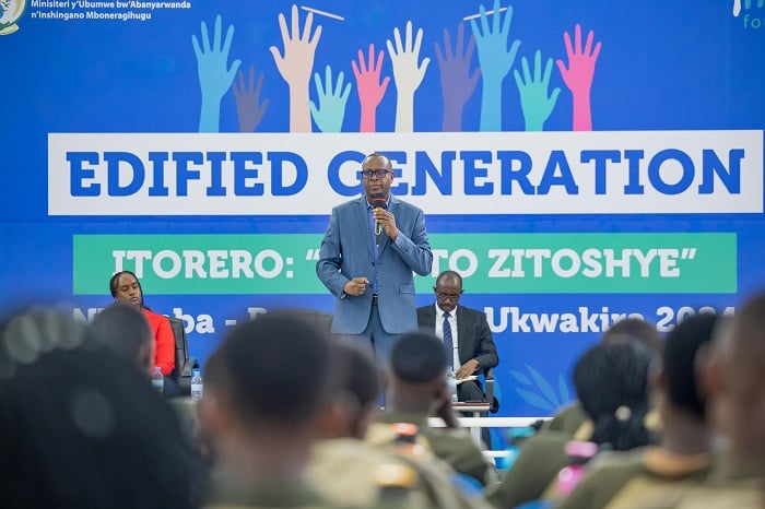 Minisitiri Dr. Bizimana yasobanuriye urubyiruko inkomoko y'inyito zirimo Abatwa, Abahutu ndetse n'Abatutsi