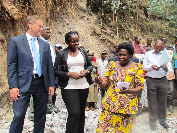 MInisitiri Grant Shapps ari kumwe n