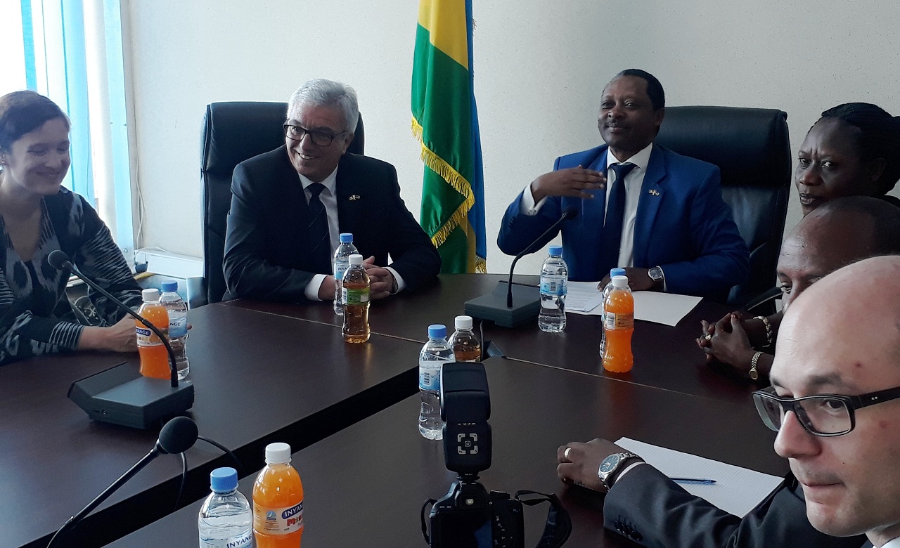 Minisitiri Lewentz wa Rhenanie yaganiriye na Prof Shyaka wa MININALOC ku bufatanye bushya