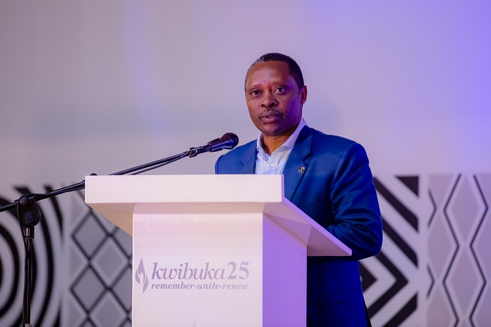 Minisitiri Shyaka anenga abanyamakuru bemeye gushukwa n